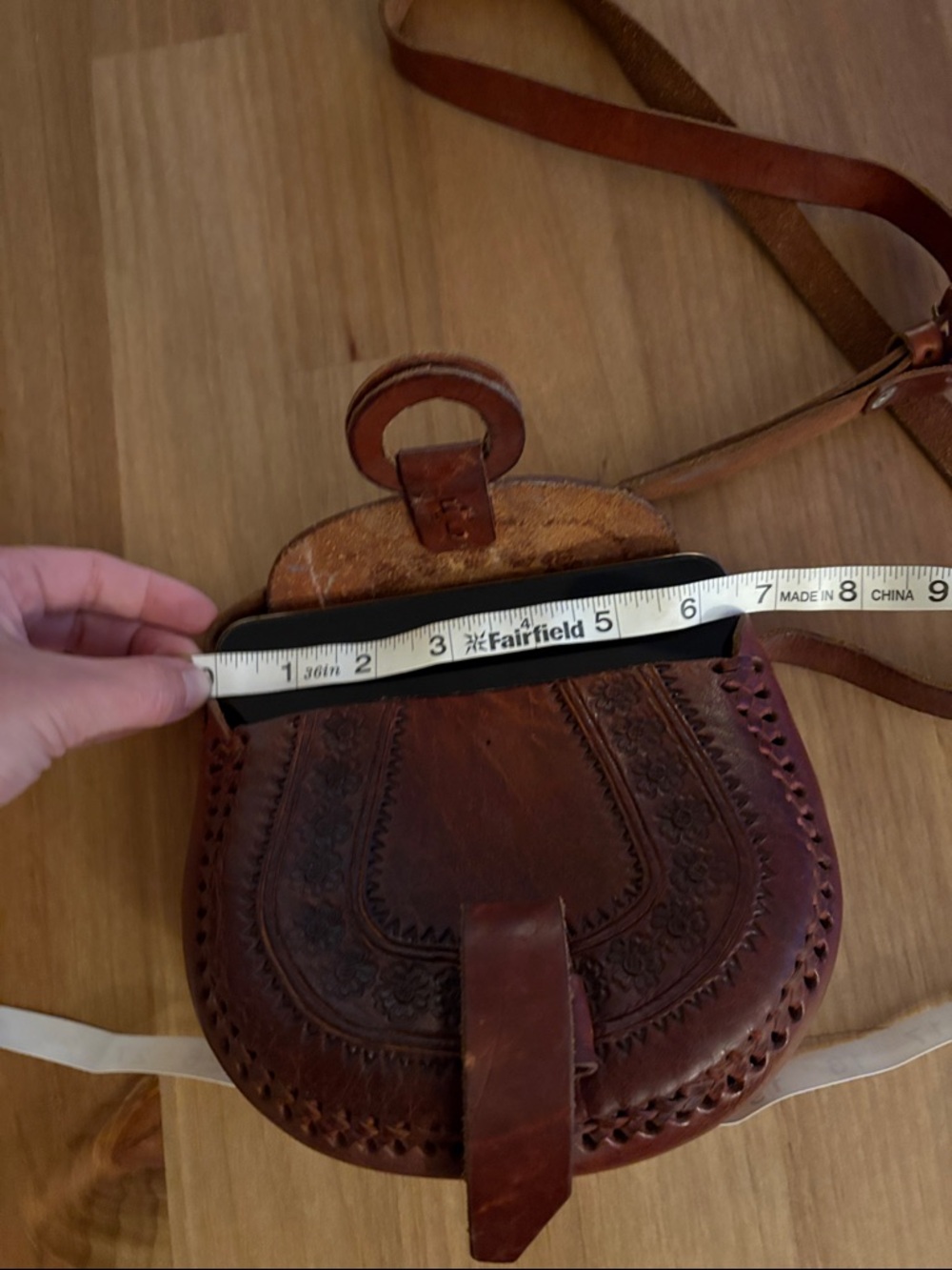 Hand-Tooled Brown Leather Crossbody Bag - Picture 4 of 7